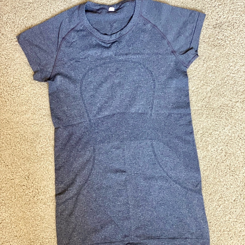 Like new lululemon shirt